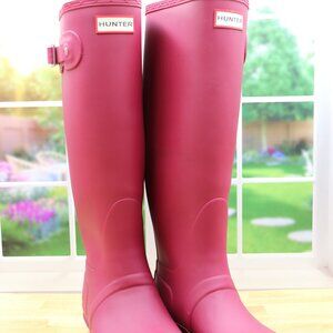 Hunter Rain Boots Original Tall Raspberry Wide Calf